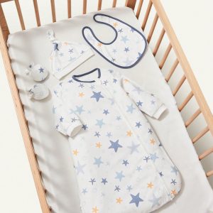 Cozy Pixies Cozy Cub Infant Cartoon Blue Starfish Print Soft & Comfortable Sleeping Bag With 1 Hat, 1 Bib And 1 Pair Of Gloves Multicolor