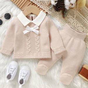 SHEIN Unisex Newborns' Apricot-Colored Solid Color Fashionable, Casual, Cute, Comfortable, Soft, Simple, Versatile Long Sleeve Sweater Paired With Footed Pants, 2pcs/Set Suitable For Daily Home Wear, Outdoor Activities, Parties, Autumn And Winter Seasons Apricot