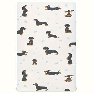 The surface of the sleeping baby bed sheet for little dogs is smooth and the material is comfortable